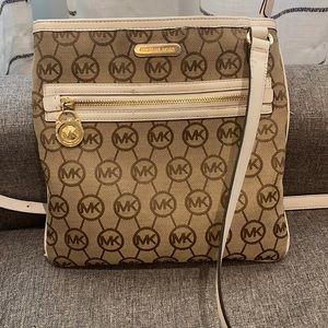 Michael Kors Crossbody bag